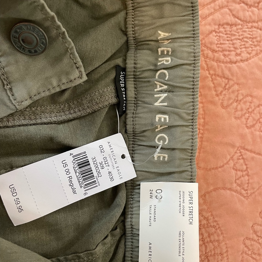 American eagle green pants!